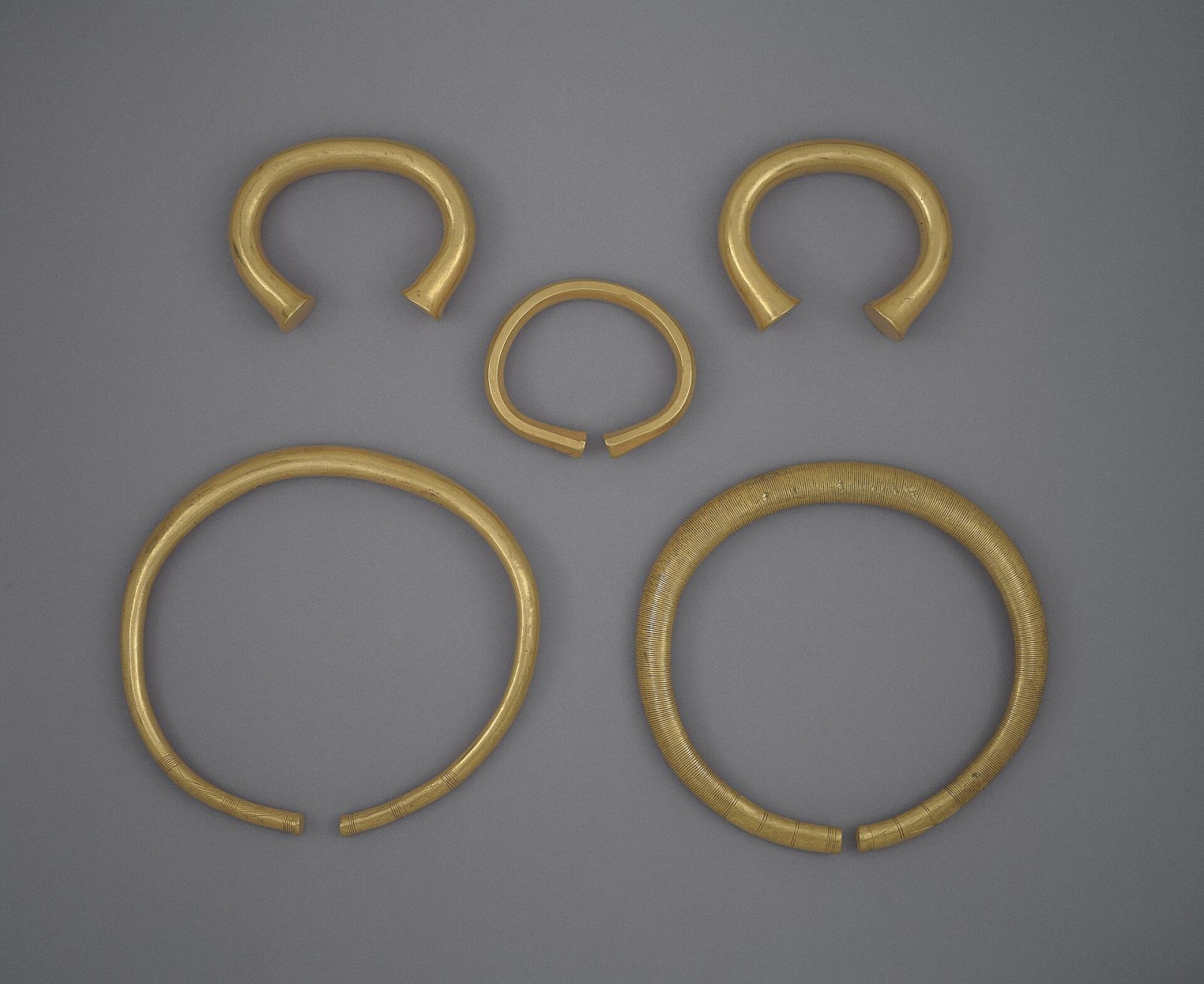 Bronze Age jewellery, England