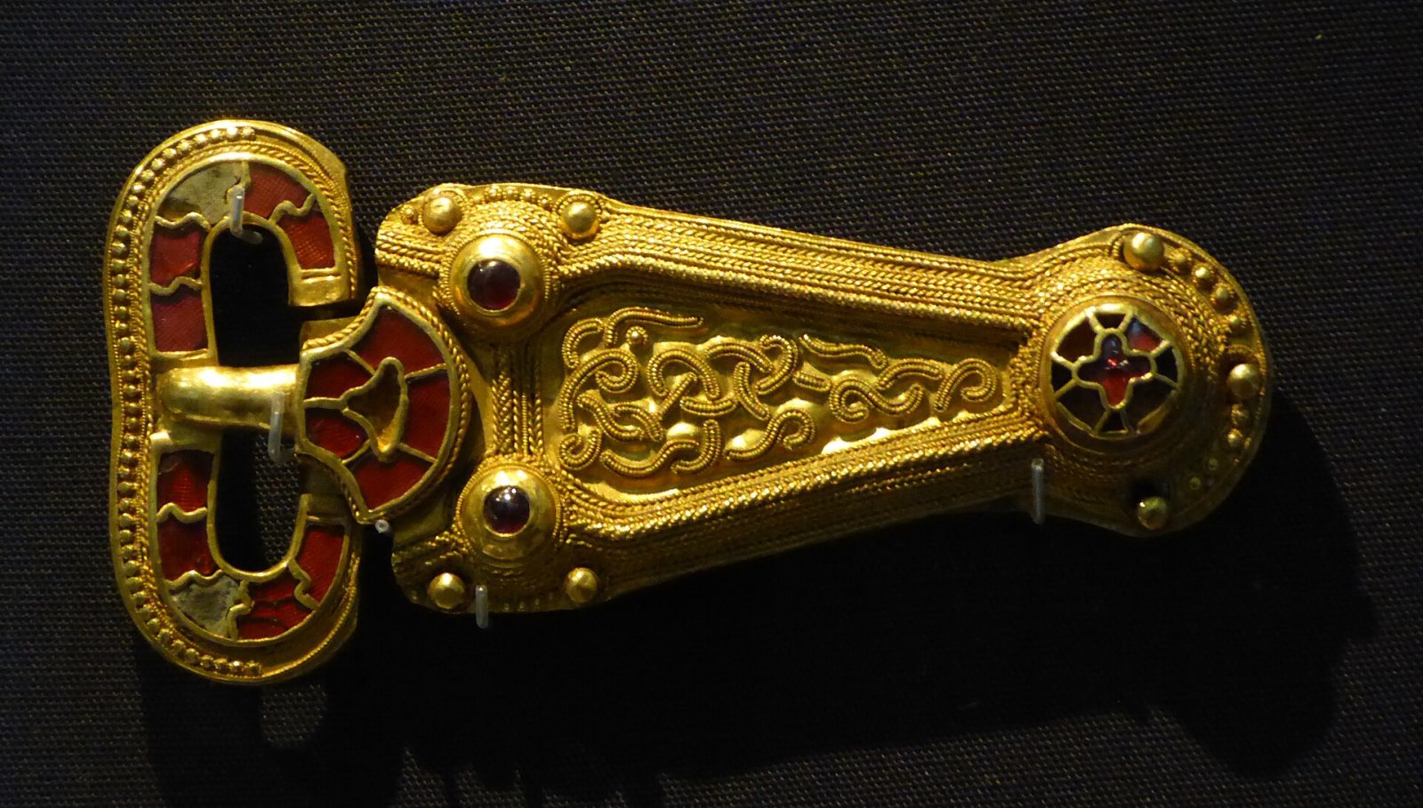 Early Medieval artefacts, England