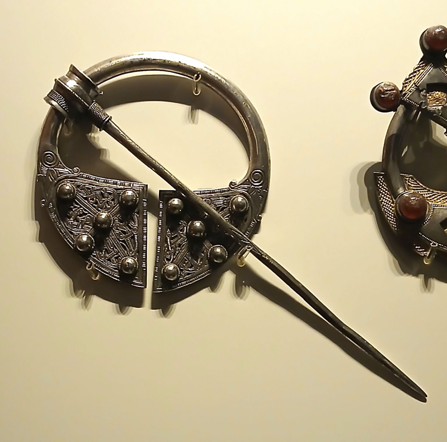 Early Medieval jewellery, Ireland